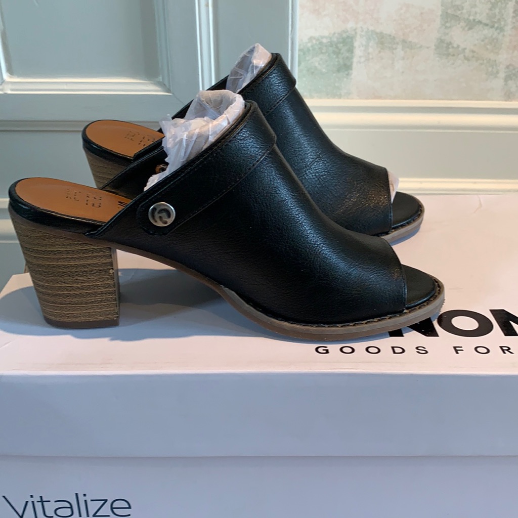 Sonoma Goods For Life Arch Black Slingback Block Heel Sandals Women’s Size 6 Nwt